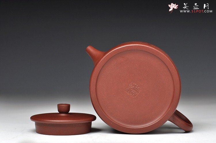 紫砂壶图片：厚重之品 品味意境 全手桑扁 - 美壶网