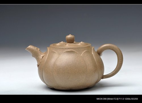 高建芳紫砂壶 精品之作 宝莲 原矿段泥