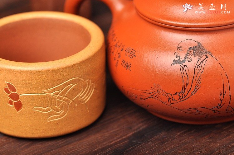 紫砂壶图片：禅意浓浓~ 精品朱泥潘壶 深得范曾人物之神韵~ - 美壶网