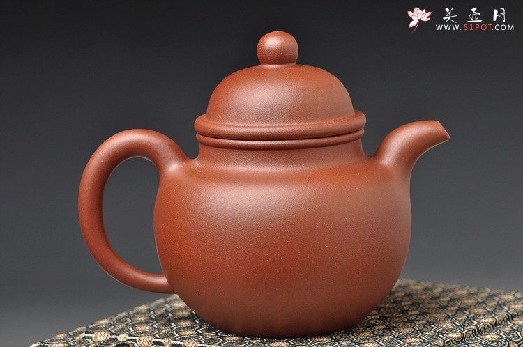 紫砂壶图片：老味十足 全手寿珍掇球 最新力作 俊雅有力道 - 美壶网
