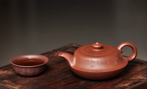 刘世涛紫砂壶 线条流畅优美 造型新颖  清韵  原矿清水泥