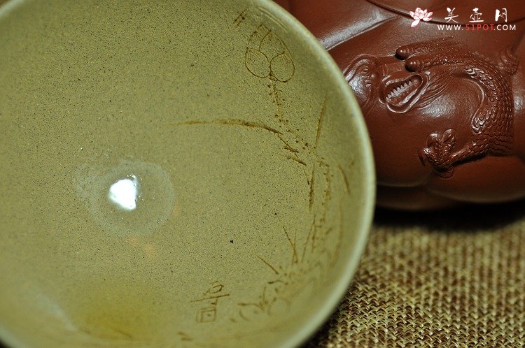 紫砂壶图片：雅致品茗杯 荷叶情思 乳香杯 - 美壶网