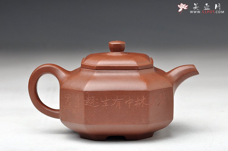 紫砂壶图片：方器经典之作 实力体现 全手八方侧角 国大师李昌鸿装饰 - 美壶网