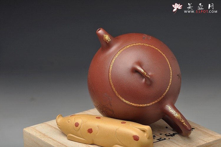 紫砂壶图片：张听刚装饰 仕女 朴素敦厚 大气 优质底槽青 全手大秦权 - 美壶网