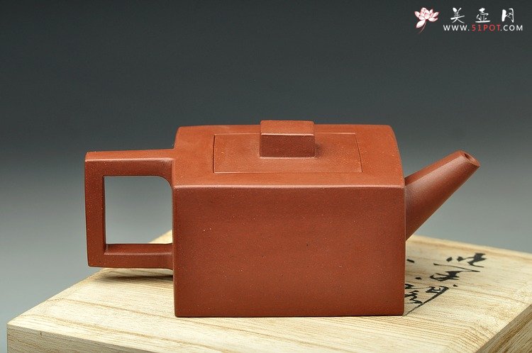 紫砂壶图片：正气浩然  全手工镶片 四方求正 君子之立 - 美壶网