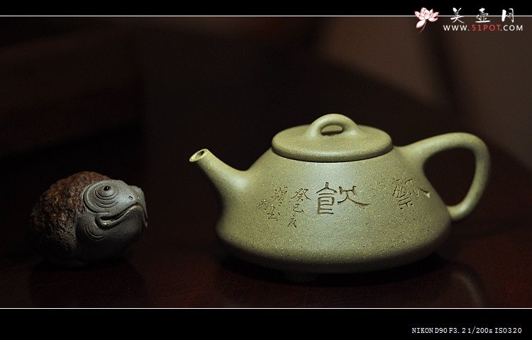 紫砂壶图片：徐亚春摹翟子冶石瓢 全手工 韵味苍劲 许频频装饰 仅1把不接受定做 - 美壶网
