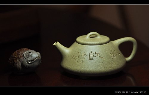 徐亚春紫砂壶 徐亚春摹翟子冶石瓢 全手工 韵味苍劲 许频频装饰 仅1把不接受定做 原矿段泥