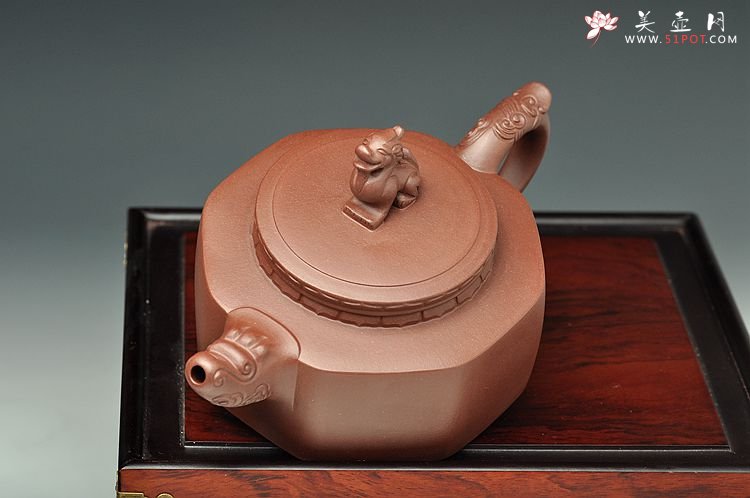 紫砂壶图片：陈进最新力作 大气厚重 全手中华情 送礼精品 - 美壶网