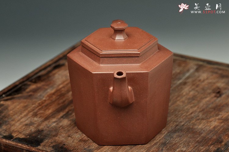 紫砂壶图片：全手新作 精工大气 挺拔清秀 六方吉壶 - 美壶网