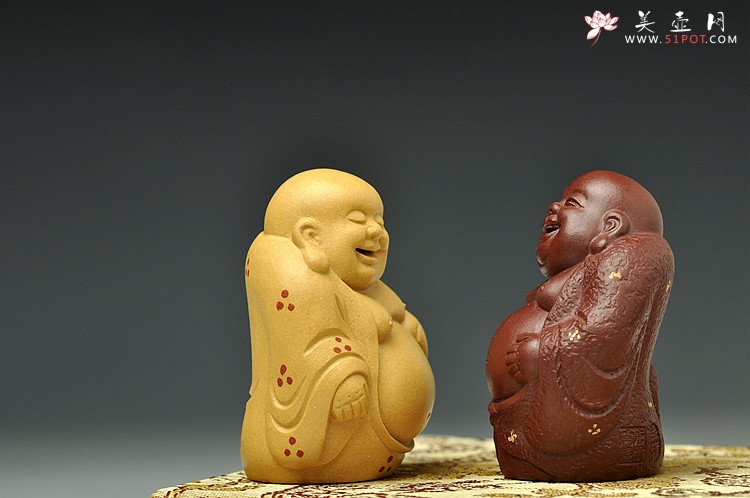 紫砂壶图片：精致版 快乐对佛 段泥紫泥一套 做工细腻 - 美壶网