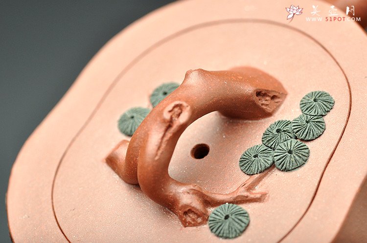 紫砂壶图片：单志萍最新作品 全手松福 造型更加经典俊秀  - 美壶网