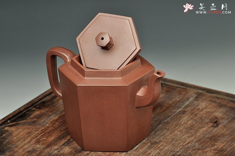 紫砂壶图片：全手新作 精工大气 挺拔清秀 六方吉壶 - 美壶网