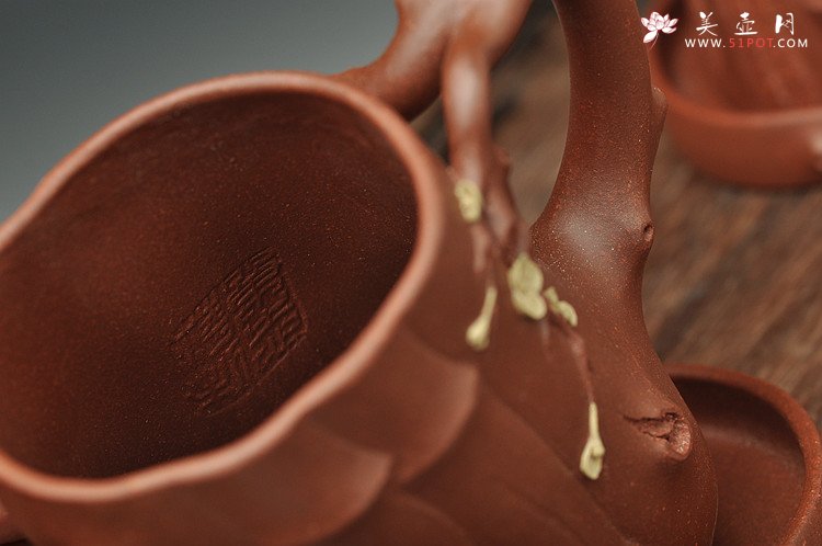 紫砂壶图片：三色演绎  全手三友祝福套壶 终极版 花货实力派 臻品之藏 - 美壶网