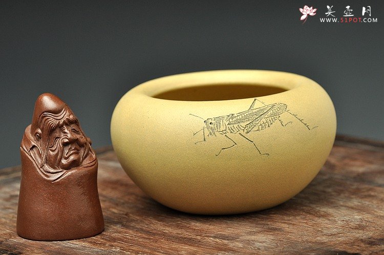 紫砂壶图片：天水牛 知了 蟋蟀 生动形象 文玩杂项 手工精品薄胎一捺底笔洗 - 美壶网