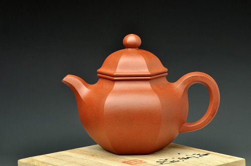 何卫枫紫砂壶 线条流畅 细节处理干净利索 全手六方掇球 原矿清水泥