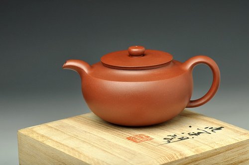 于洪霞紫砂壶 于洪霞全手工精心力作  挚 追求紫砂挚美 饱满蓄势 寿珍韵 原矿紫泥