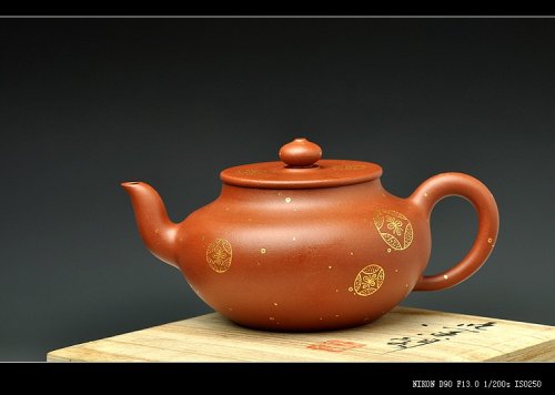 曲峰紫砂壶 曲峰新品 简洁明朗 全手金色年华 做工精致 原矿底槽清