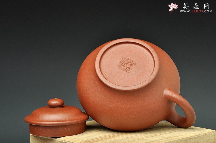 紫砂壶图片：霸气十足 厚重大掇只 精品多自品 全手工刹凹 - 美壶网