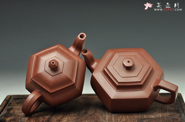 紫砂壶图片：何卫枫近作 全手工 六方对壶 - 美壶网