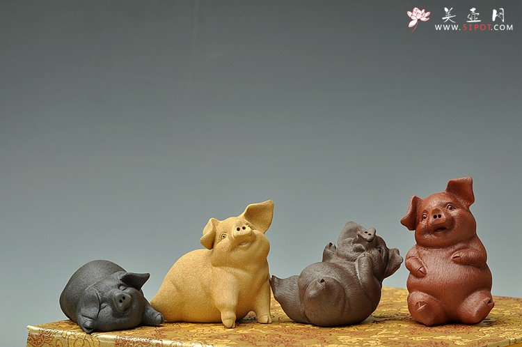 紫砂壶图片：欢乐福猪o(∩_∩)o 一家亲 - 美壶网