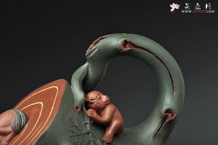 紫砂壶图片：恭贺新春 造型独特 构思巧妙  马上封侯 送礼自玩佳品~ - 美壶网