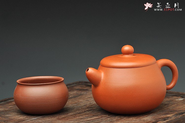 紫砂壶图片：潘小东最近全手作品 艺术和实用的结合 朱泥梵露珠  - 美壶网