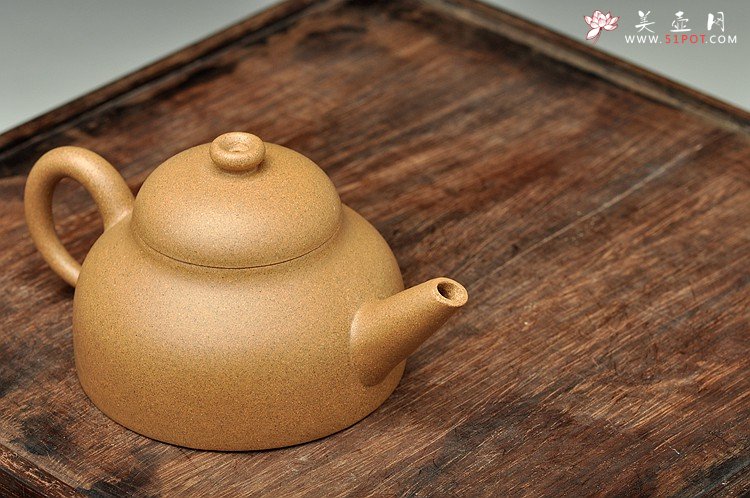 紫砂壶图片：美壶特惠 茶人最爱 实用巨轮系列之段泥小壶之一 - 美壶网