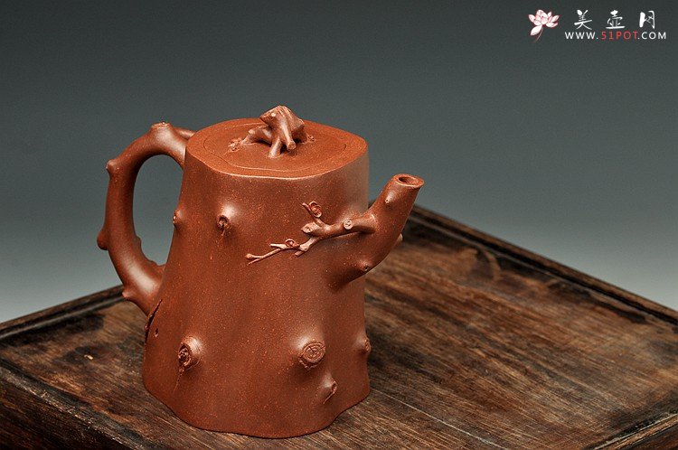 紫砂壶图片：单志萍最新力作 风韵十足 全手道洪梅桩 铁骨柔情 - 美壶网