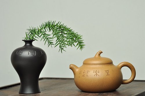 何卫枫紫砂壶 邱玉林大师装饰 拙味十足圆润敦厚  全手茄段 实用收藏 原矿段泥