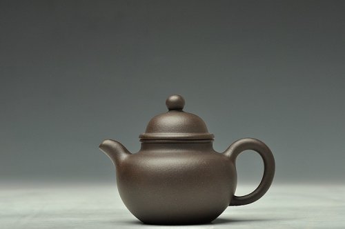 顾小英紫砂壶 历史泥料 乌泥小掇球和小虚扁 不接受定做 原矿黑泥