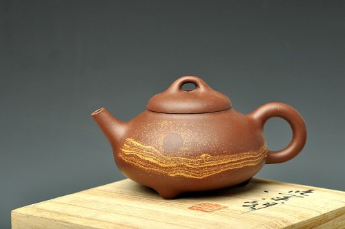 闵祥君紫砂壶 双色通透绞泥 经典器形 全手石瓢 线条流畅 原矿清水泥