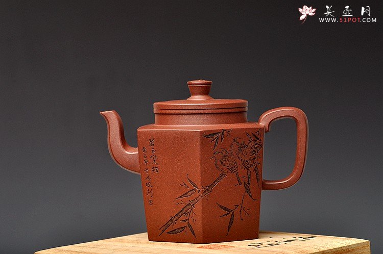 紫砂壶图片：青年实力派何卫枫最新力作 方圆有度 全手大彬壶式 - 美壶网