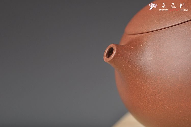 紫砂壶图片：造型饱满圆润 做工精雅 全手工西施 - 美壶网