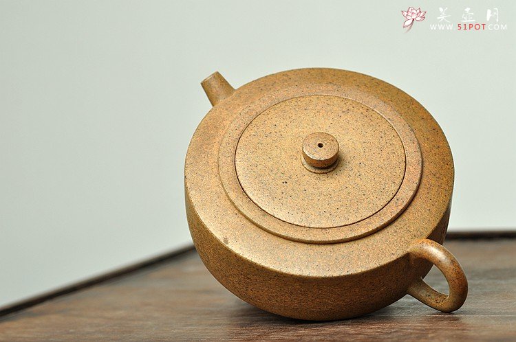 紫砂壶图片：瞿斌原创作品 玉成遗韵 柴窑烧 全手怀璧 古朴拙雅 - 美壶网