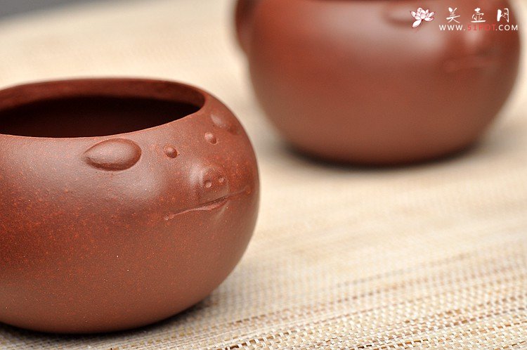 紫砂壶图片：美壶特惠 优质青水泥 憨态可掬 福猪套壶 - 美壶网