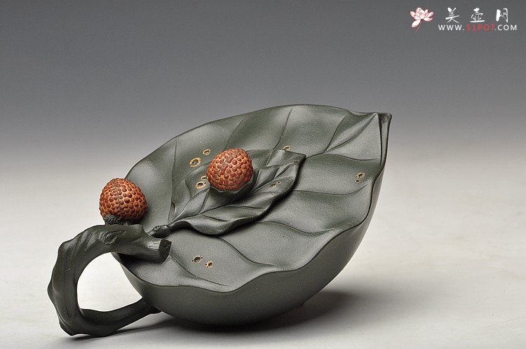 紫砂壶图片：甜蜜的回忆~技巧精妙 荔枝套壶 孙伟强张新亚合作  - 美壶网