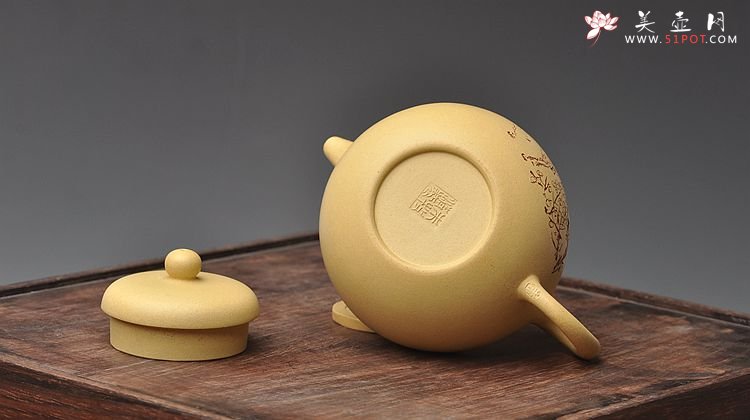 紫砂壶图片：此壶小巧文气 圆润饱满 实用有趣 本山绿圆珠 - 美壶网