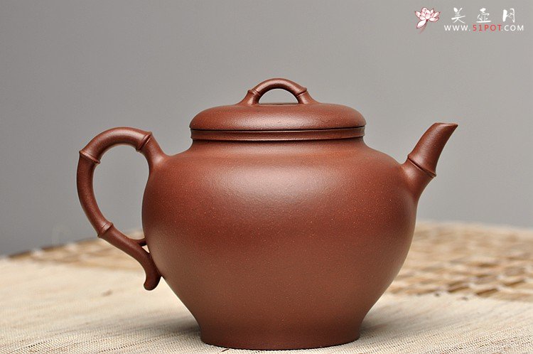 紫砂壶图片：潘丹初原创‘秀气’系列之春竹二式 纯净底槽青 婉约清秀 行简意足 - 美壶网