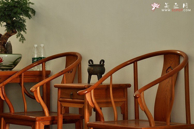 紫砂壶图片：全手玩砂之三足鼎 古朴典雅 - 美壶网