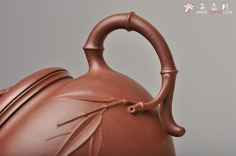 紫砂壶图片：潘丹初原创‘秀气’系列之春竹二式 纯净底槽青 婉约清秀 行简意足 - 美壶网