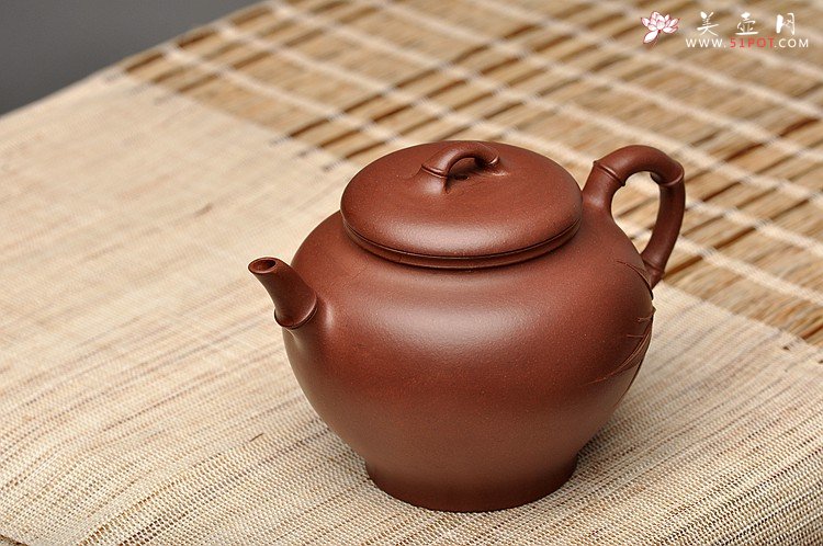 紫砂壶图片：潘丹初原创‘秀气’系列之春竹二式 纯净底槽青 婉约清秀 行简意足 - 美壶网