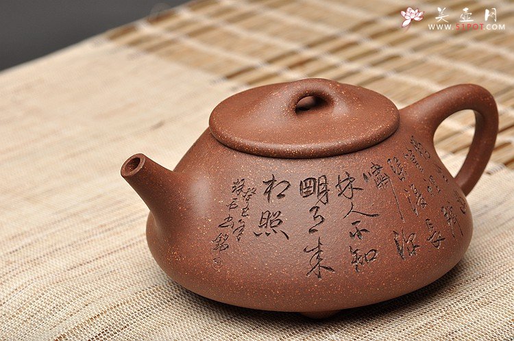 紫砂壶图片：周斌全手力作 经典器形 中石瓢 肥而不腻 清奇 鱼籽砂 - 美壶网