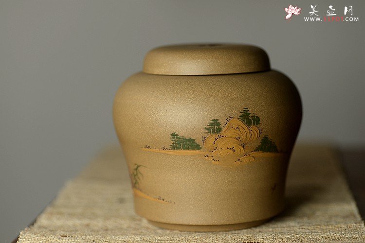 紫砂壶图片：美壶定制 泥绘通景山水茶叶罐  古朴典雅  - 美壶网
