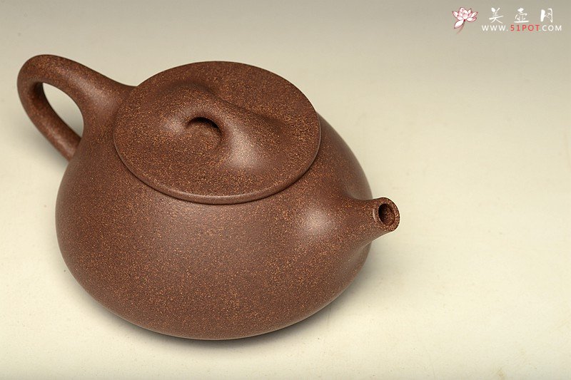 紫砂壶图片：难得老紫泥调砂 器形端庄大气  全手霸王瓢 满瓢 - 美壶网