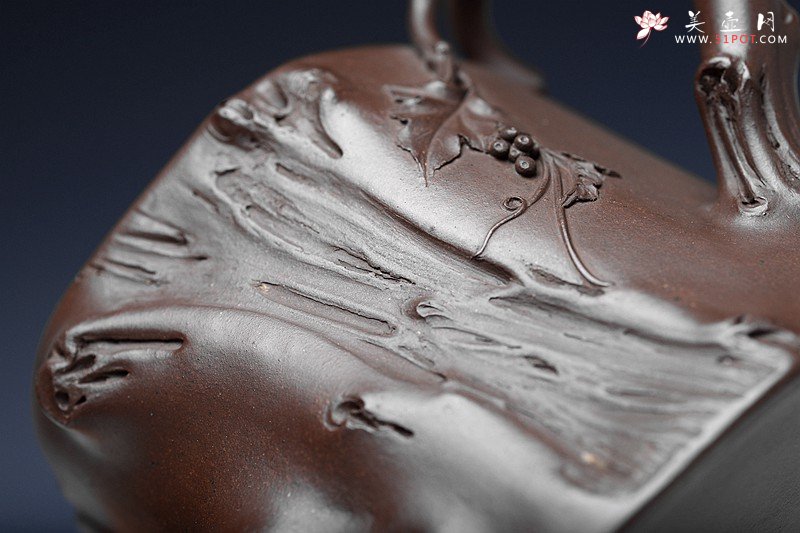 紫砂壶图片：花货典范 灵韵秀雅 全手葡萄桩之万年丰 薄胎精品 - 美壶网