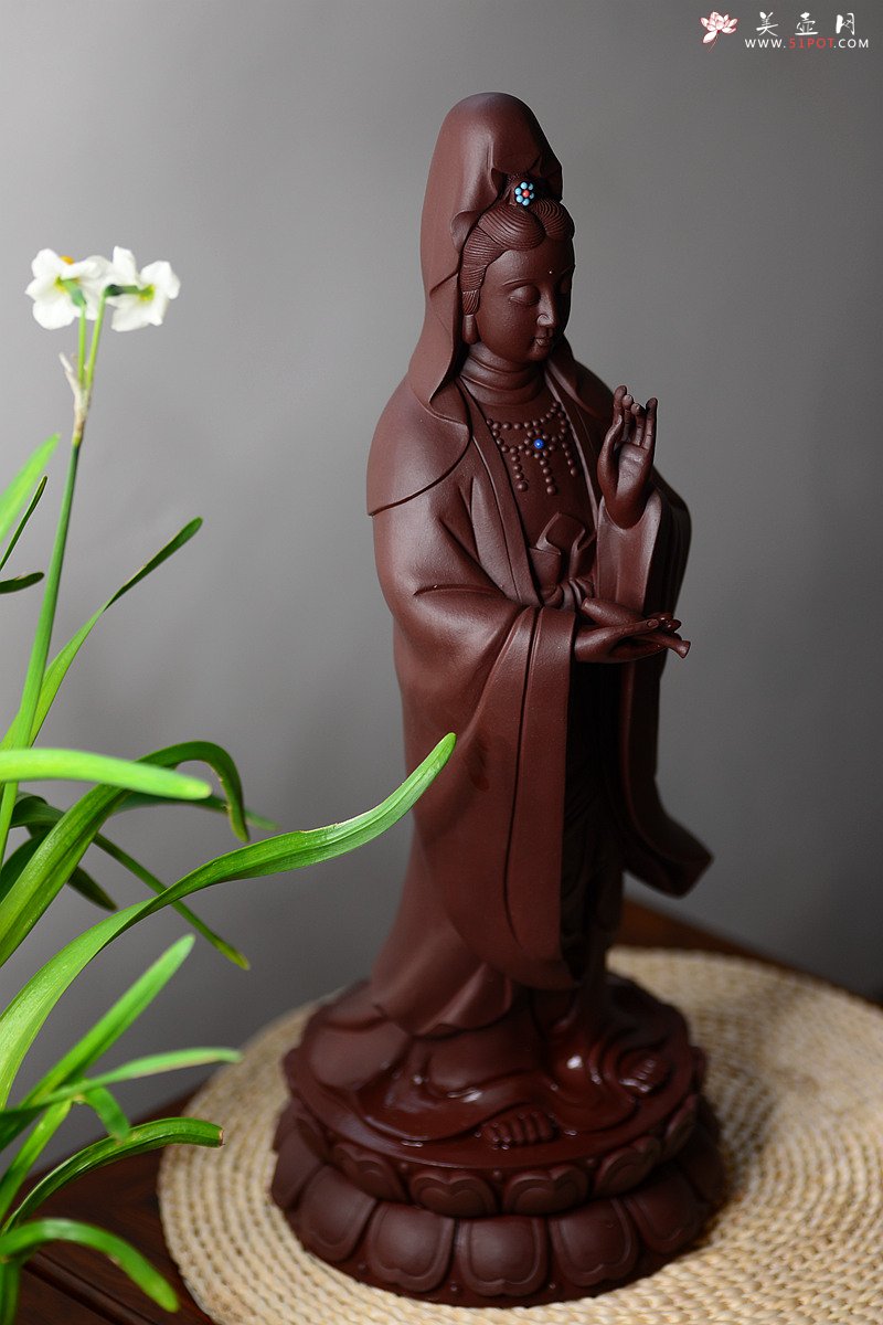 紫砂壶图片：精品雕塑 观音 神态细腻 - 美壶网