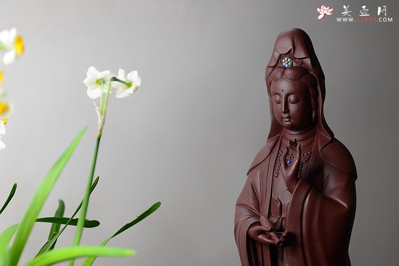 紫砂壶图片：精品雕塑 观音 神态细腻 - 美壶网