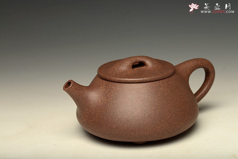 紫砂壶图片：难得老紫泥调砂 器形端庄大气  全手霸王瓢 满瓢 - 美壶网