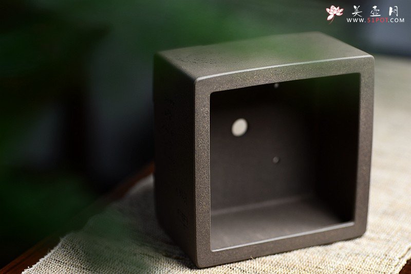 紫砂壶图片：清韵悠长 精工典范 小花盆 文房雅玩 国助和石装饰 - 美壶网