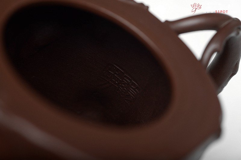 紫砂壶图片：花货典范 灵韵秀雅 全手葡萄桩之万年丰 薄胎精品 - 美壶网